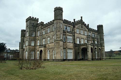 File:Apley Hall.jpg
