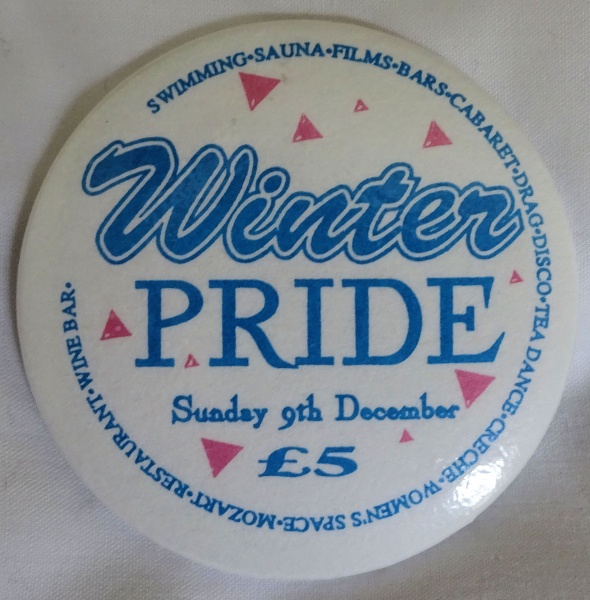 File:Badge Winter Pride 1990.jpg