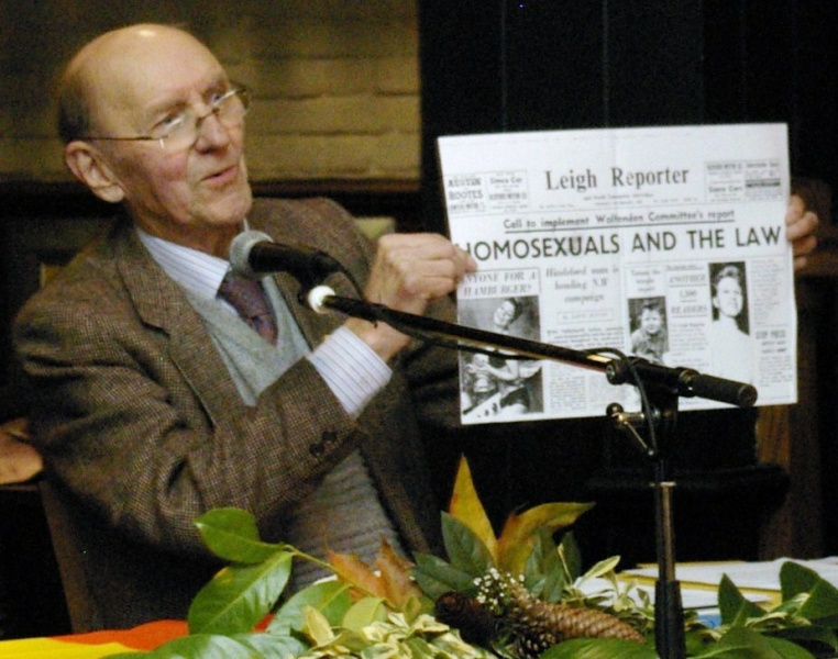 File:Allan Horsfall with paper.jpg