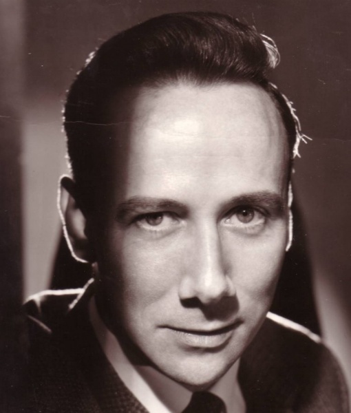 File:Peter Katin.jpg