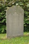 Frederick Ashton, Yaxley