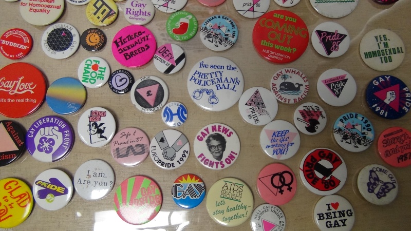 File:BadgesatLSE.JPG