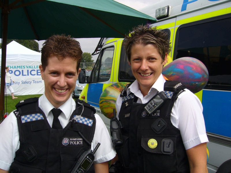 File:Readingpride2007CW.jpg