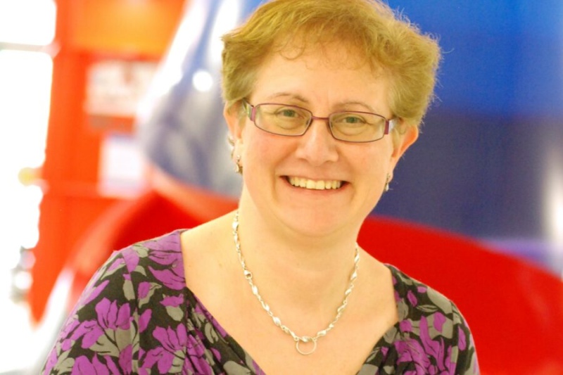 File:Hilary-900x600.jpeg